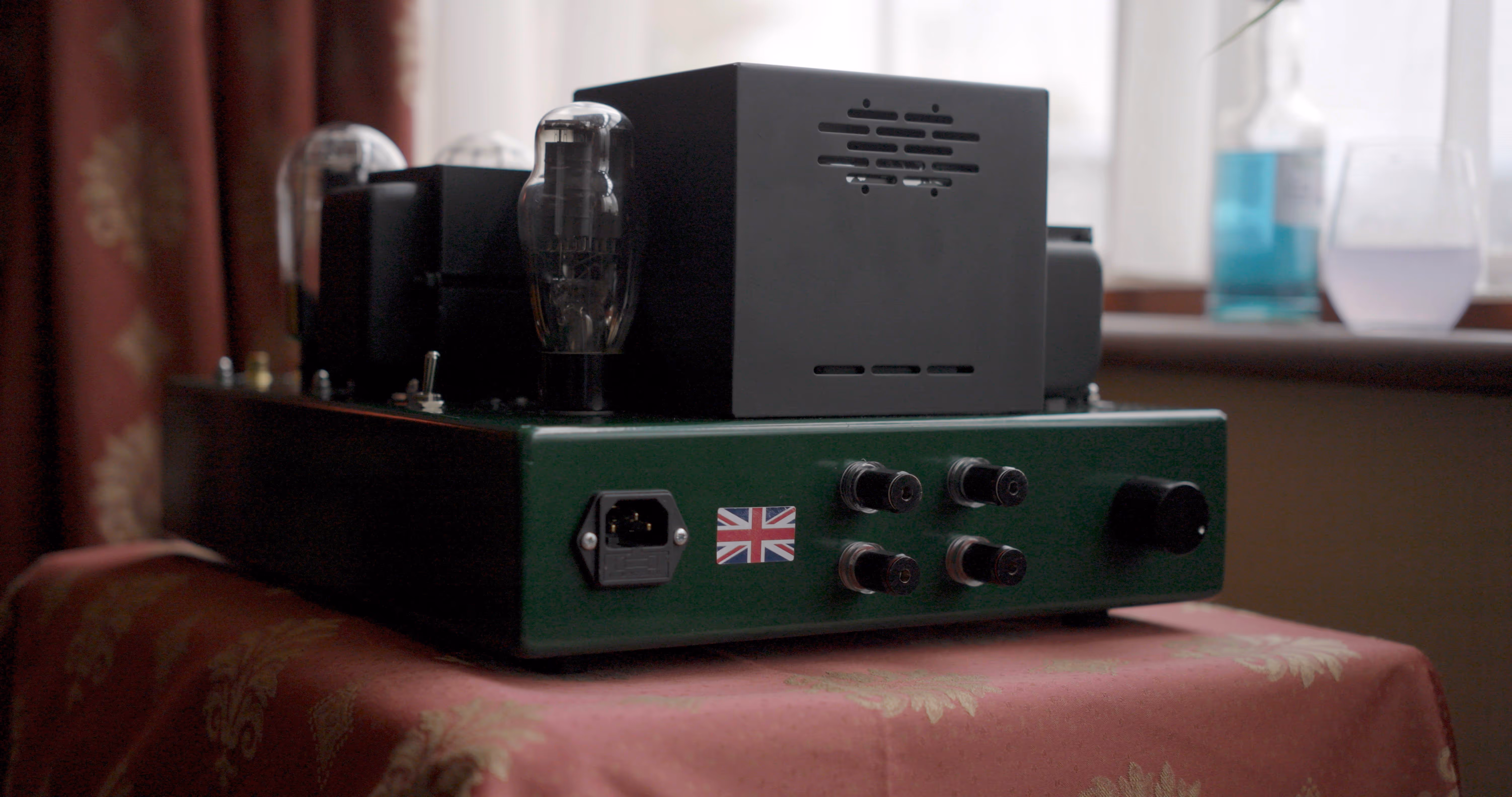 PX4 Amplifier back panel