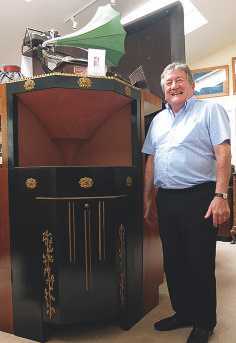 John Howes beside an original Voigt Domestic Corner Horn.